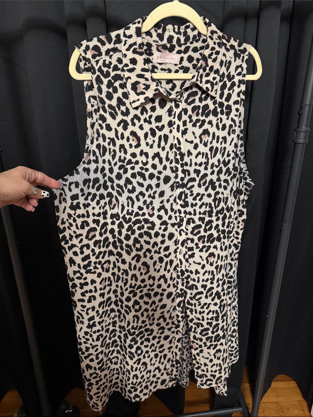 Philosophy Woman Leopard Print Sleeveless Button Front Tunic Dress